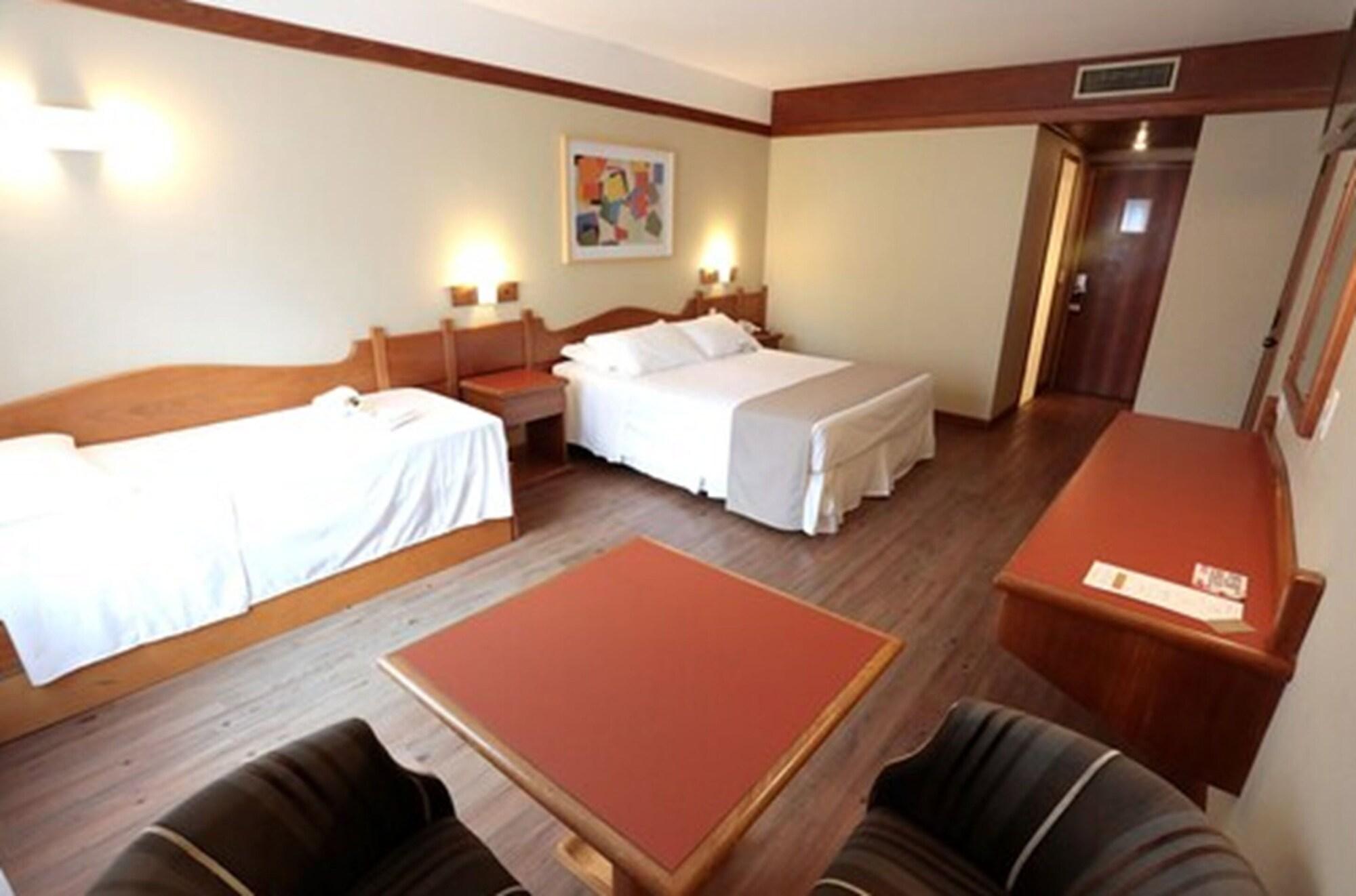 Tri Hotel 卡内拉 外观 照片